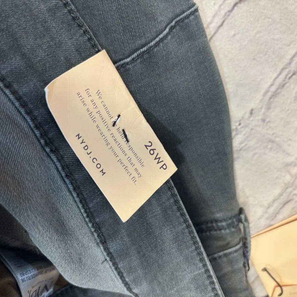 NWT NYDJ Marilyn Straight Jeans Size 26WP 26W Petite Lift Tuck Denim D105 -19